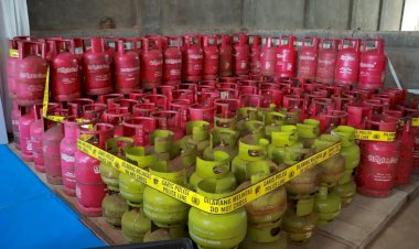 Bareskrim-Polri-Ungkap-Penyalahgunaan-LPG-Subsidi-di-Klaten,-2-Tersangka-Diamankan