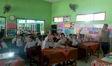Polsek-Wonoayu-Sosialisasikan-Anti-Bullying-kepada-Siswa-SDN-Lambangan