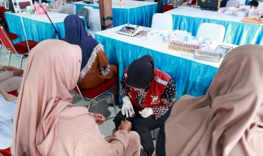 Polri-Untuk-Masyarakat-Polda-Jatim-Gelar-Baksos-dan-Bakkes-untuk-Ribuan-Warga-di-Nganjuk