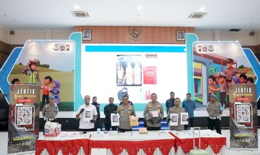 Polresta-Sidoarjo-Ungkap-Peredaran-Narkotika-Jaringan-Internasional,-Dua-WNA-Ditangkap