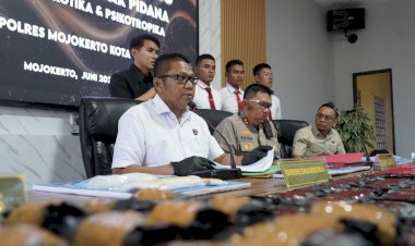Polres-Mojokerto-Kota-Ungkap-Narkoba-Temukan-330-Catride-Vape-Berisi-Etomidate