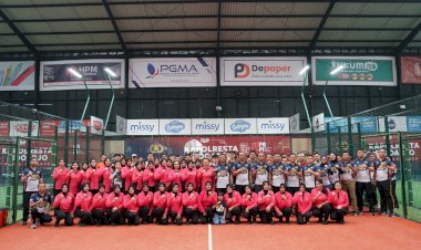 Polresta-Sidoarjo-Gelar-Turnamen-Padel,-Meriahkan-Hari-Bhayangkara-Ke-80